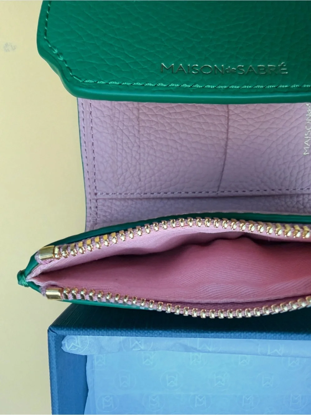 MAISON de SABRÉ Emerald Green Leather Trifold Card Wallet
